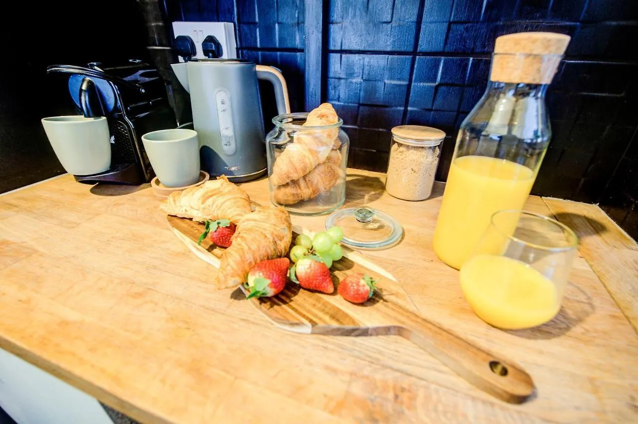 Apartment New Stylish Flat In The Heart Of Shoreditch London United Kingdom