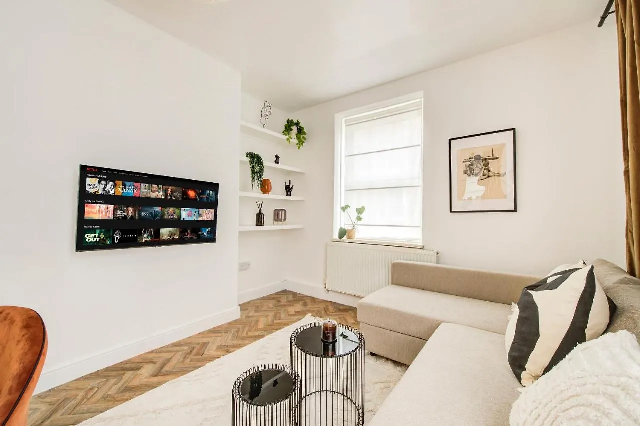 Apartment New Stylish Flat In The Heart Of Shoreditch London