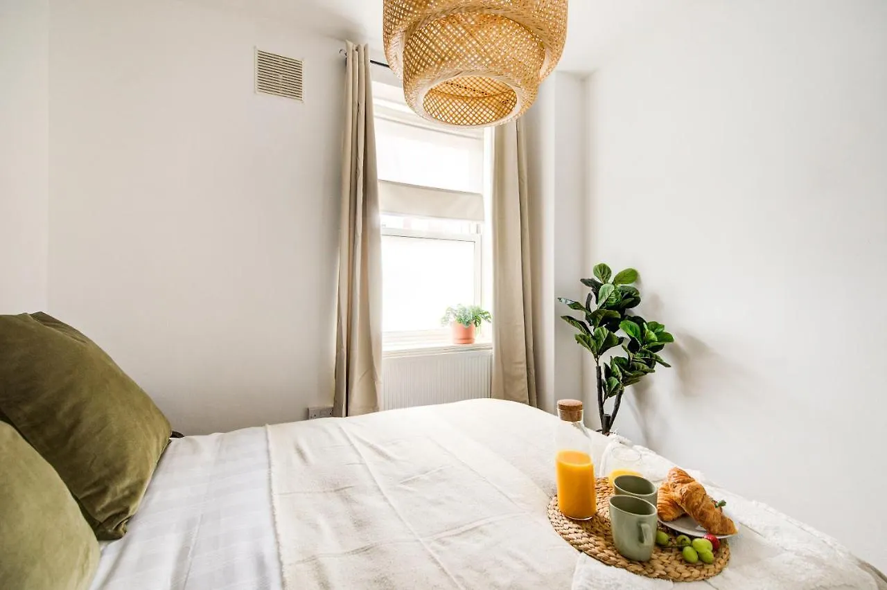 Apartment New Stylish Flat In The Heart Of Shoreditch London